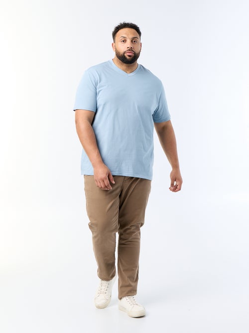 T-shirt com decote em V - Kiabi T-shirt com decote em V - Kiabi