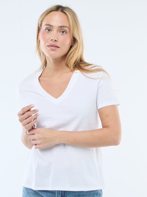 T-shirt com decote em V - Kiabi