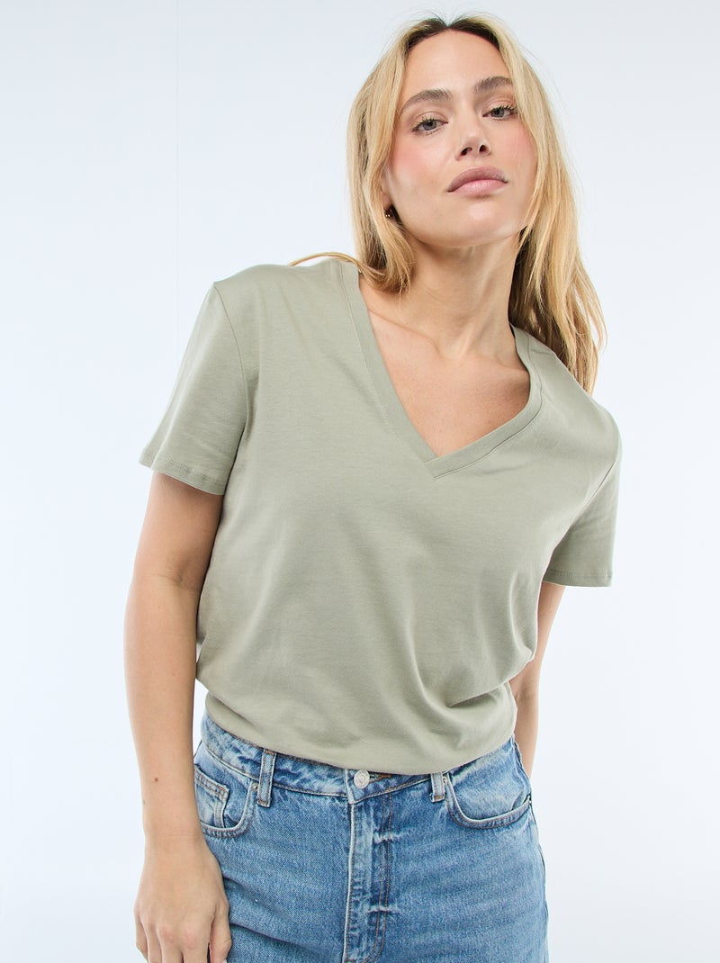 T-shirt com decote em V Verde - Kiabi