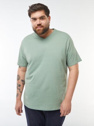 T-shirt com decote em V