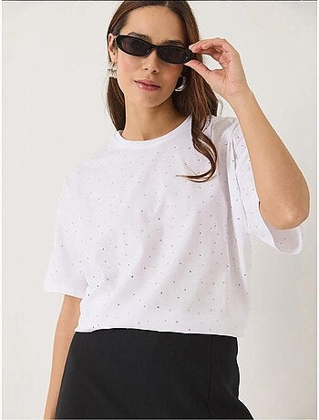 T-shirt com detalhe de lantejoulas e gola redonda, manga curta lucci