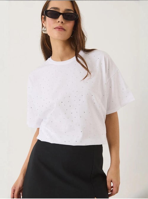 T-shirt com detalhe de lantejoulas e gola redonda, manga curta lucci - Kiabi