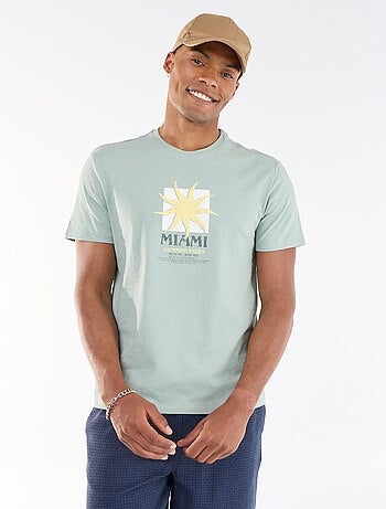 T-shirt com Estampa Frente e Verso e Mangas Curtas