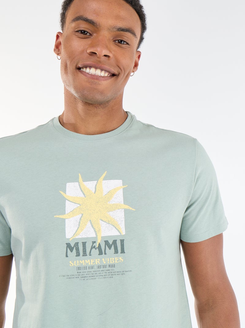 T-shirt com Estampa Frente e Verso e Mangas Curtas Verde - Kiabi