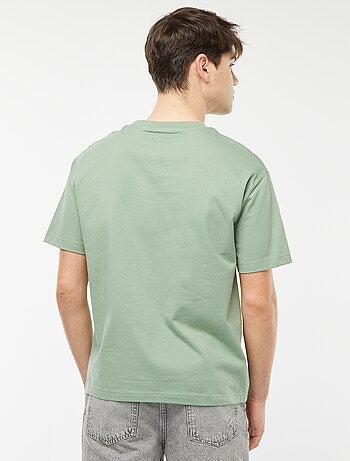 T-shirt com estampado frontal