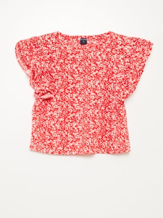 T-shirt com estampado, manga curta com folhos e gola redonda