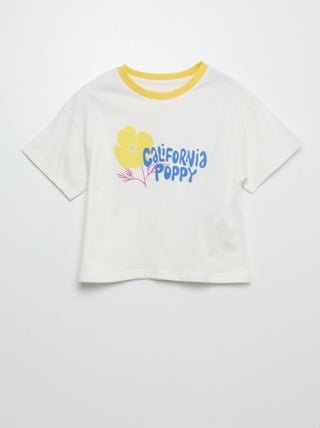 T-shirt com estampado, manga curta e gola redonda