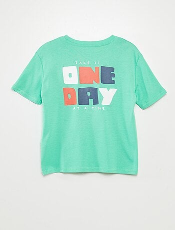 T-shirt com estampado na frente e verso de manga curta
