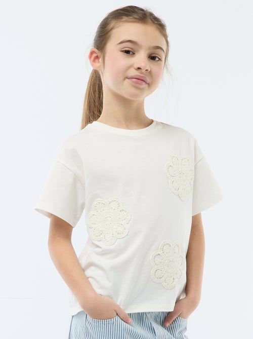 T-shirt com flores em macramé - Kiabi