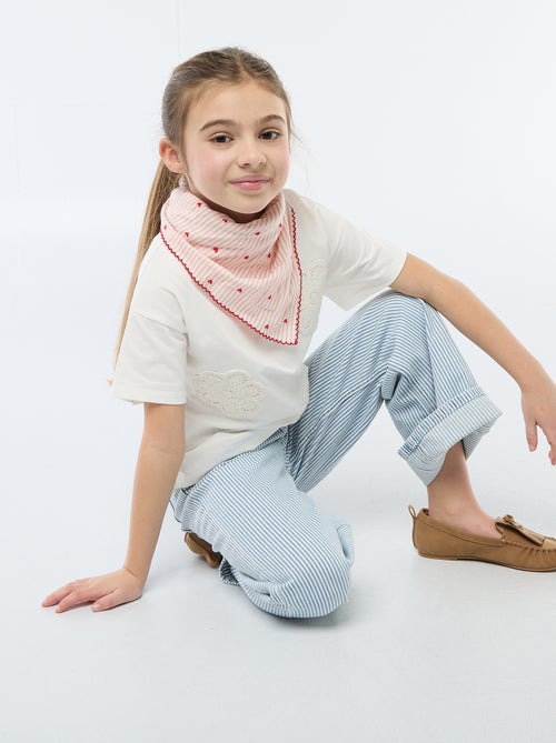T-shirt com flores em macramé - Kiabi