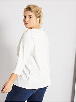 T-shirt com gola com folhos - Kiabi