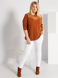 T-shirt com gola com folhos - Kiabi