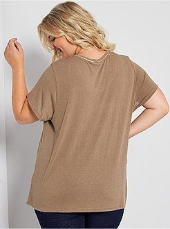 T-shirt com gola dourada - Kiabi