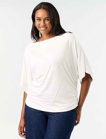 T-shirt com gola drapeada e mangas curtas