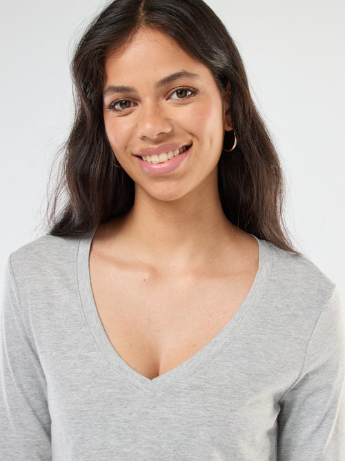 T-shirt com gola em bico - Kiabi