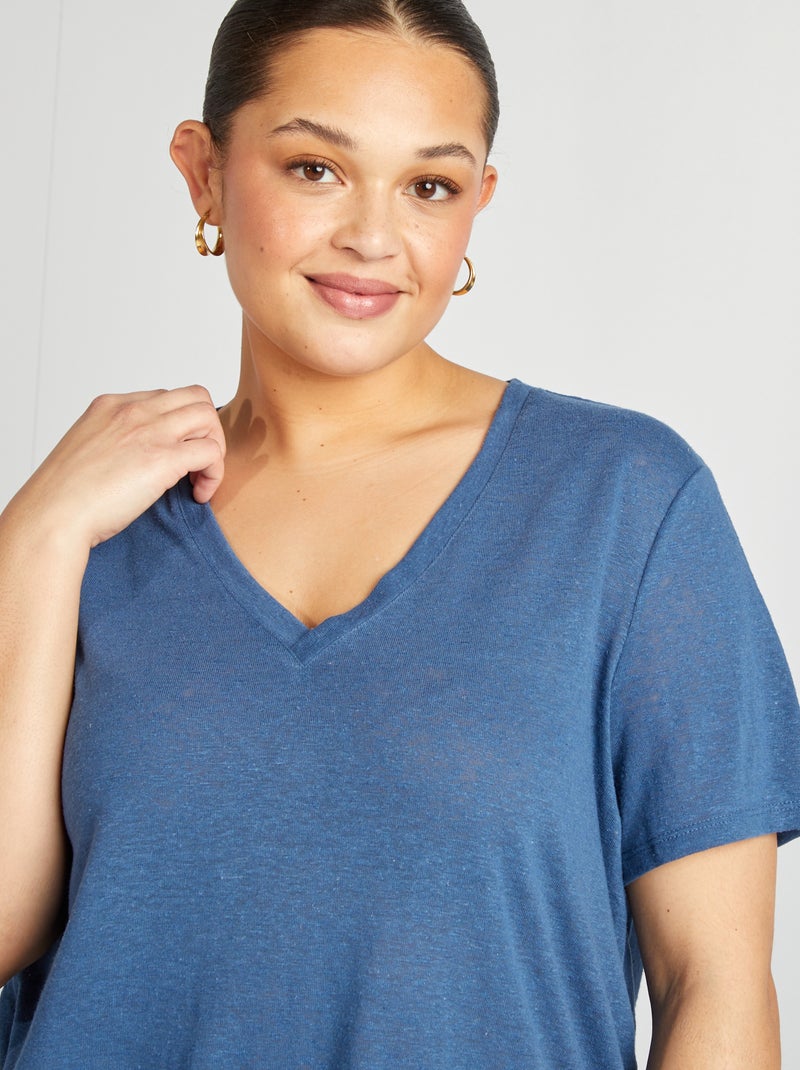 T-shirt com gola em bico em linho misturado AZUL - Kiabi