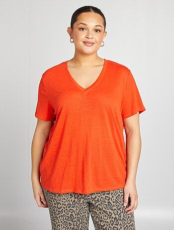 T-shirt com gola em bico em linho misturado