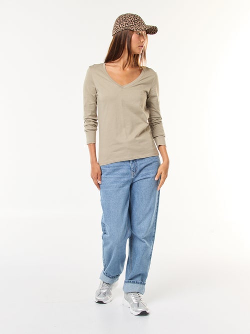 T-shirt com gola em bico - Kiabi