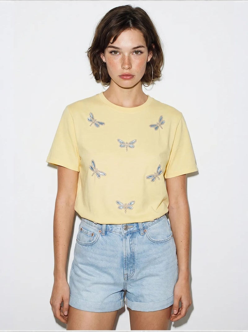T-shirt com gola redonda e corte descontraído, bordado lucci Amarelo-limão - Kiabi