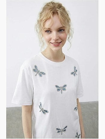 T-shirt com gola redonda e corte descontraído, bordado lucci