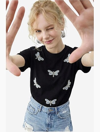 T-shirt com gola redonda e corte descontraído, bordado lucci
