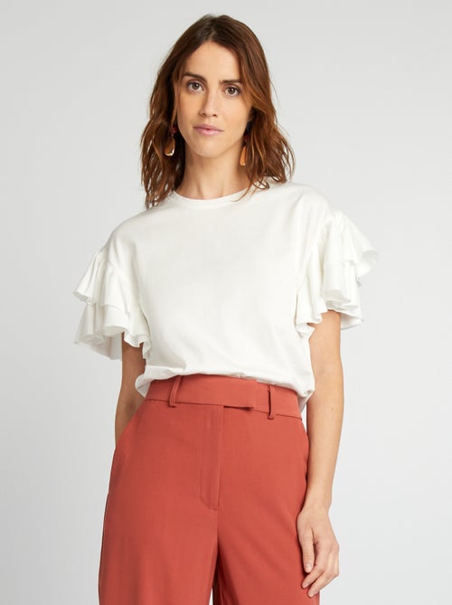 T-shirt com gola redonda e manga com folhos - Kiabi
