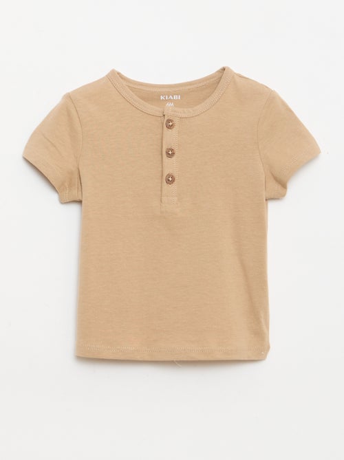 T-shirt com gola tunisiana abotoada - Kiabi