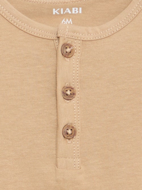 T-shirt com gola tunisiana abotoada - Kiabi
