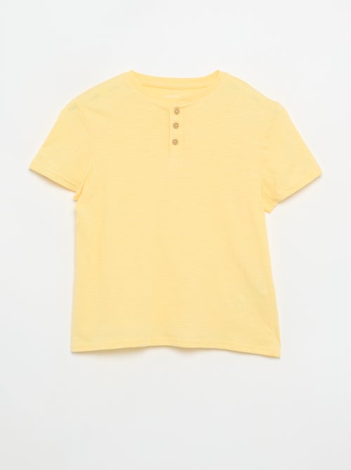 T-shirt com gola tunisina - Kiabi T-shirt com gola tunisina - Kiabi