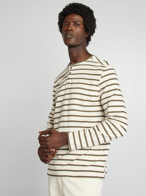 T-shirt com gola tunisina - Kiabi