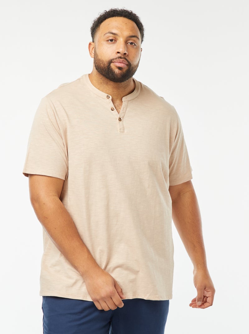 T-shirt com gola tunisina Bege - Kiabi