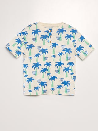 T-shirt com gola tunisina