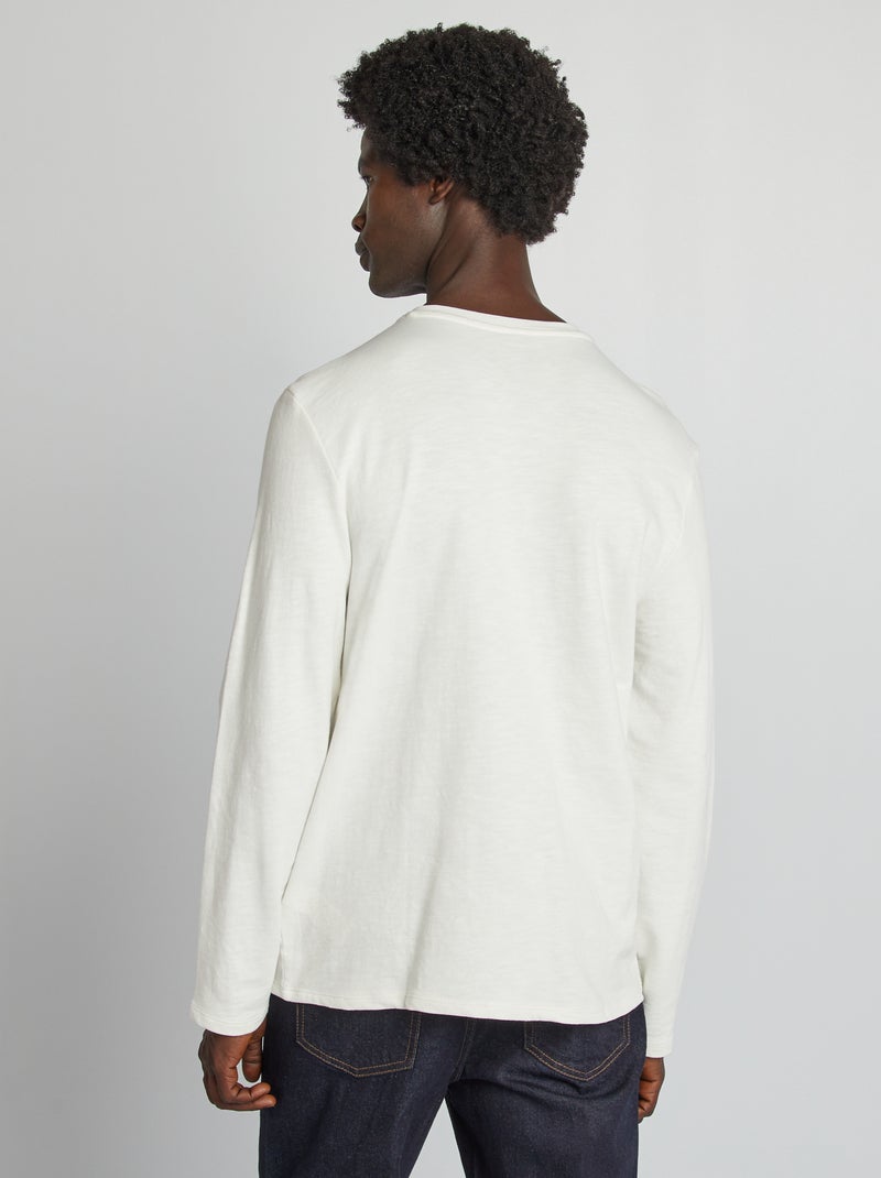 T-shirt com gola tunisina Branco - Kiabi