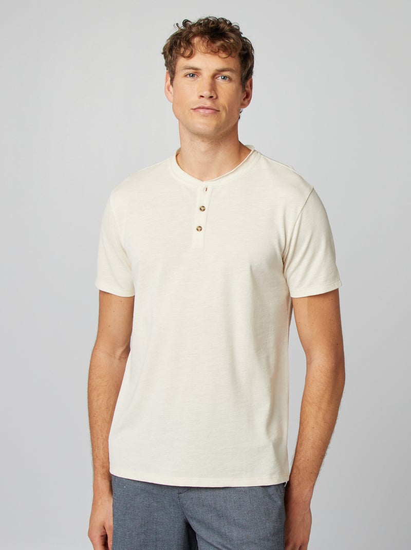 T-shirt com gola tunisina BRANCO - Kiabi