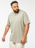 T-shirt com gola tunisina Verde - Kiabi