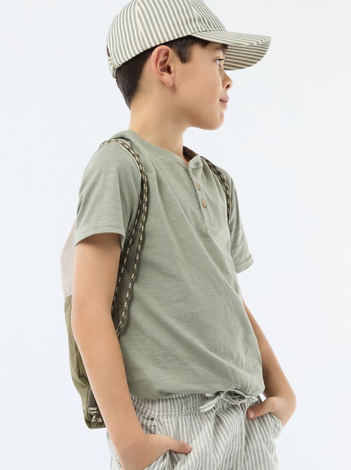 T-shirt com gola tunisina - Kiabi