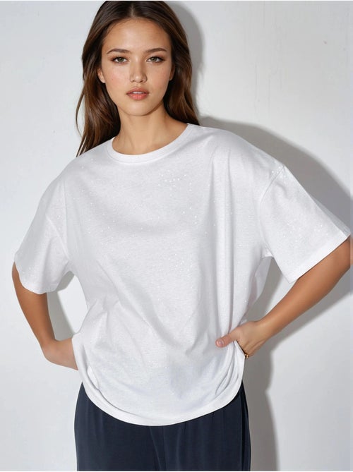 T-shirt com lantejoulas, gola redonda e manga curta busem - Kiabi T-shirt com lantejoulas, gola redonda e manga curta busem - Kiabi