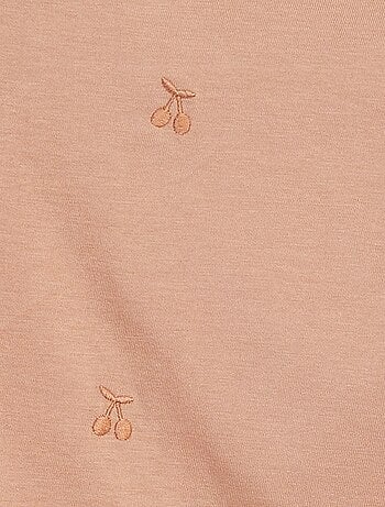T-shirt com motivos bordados