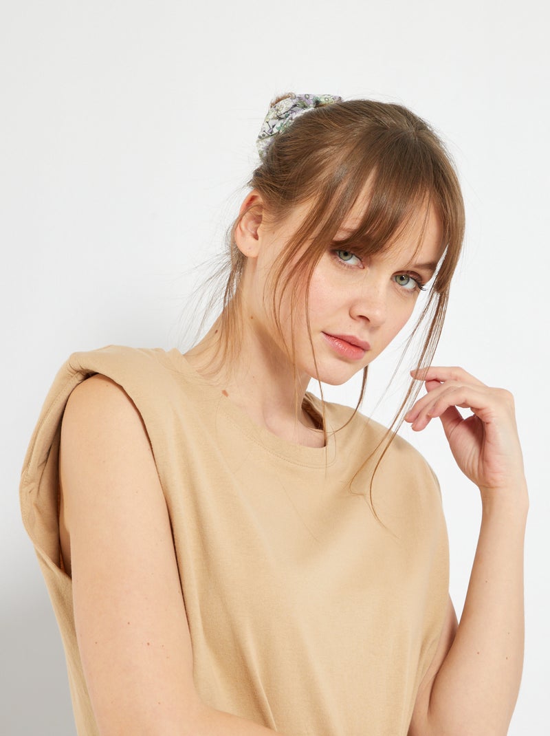 T-shirt com ombreiras BEGE - Kiabi