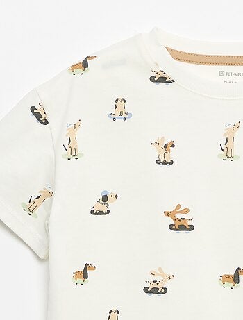 T-shirt com padrão e de manga curta