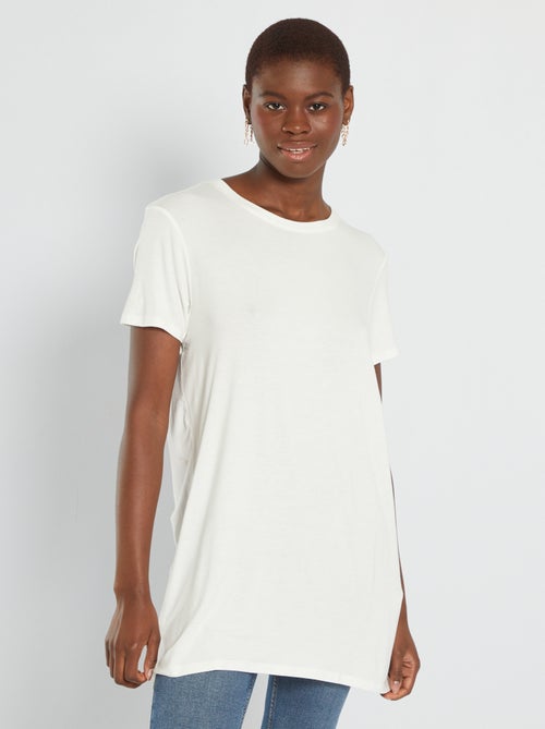 T-shirt comprida com gola redonda - Kiabi