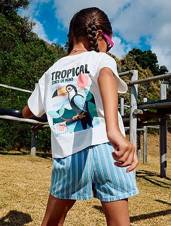 T-shirt corte folgado com estampado nas costas e no peito