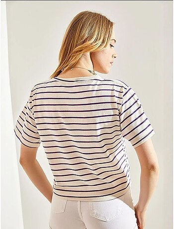 T-shirt crop boxy às riscas com decote redondo lucci