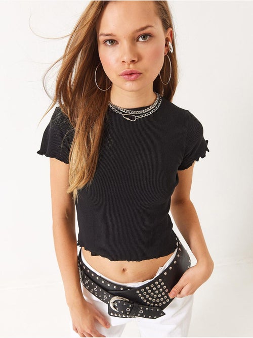 T-shirt crop canelada com decote redondo e detalhe de rebordo ondulado lucci - Kiabi T-shirt crop canelada com decote redondo e detalhe de rebordo ondulado lucci - Kiabi