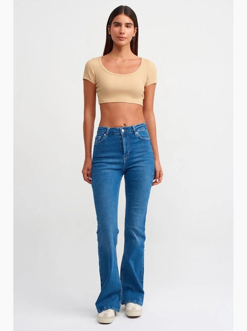 T-shirt crop canelada de mulher dilvin - Kiabi T-shirt crop canelada de mulher dilvin - Kiabi