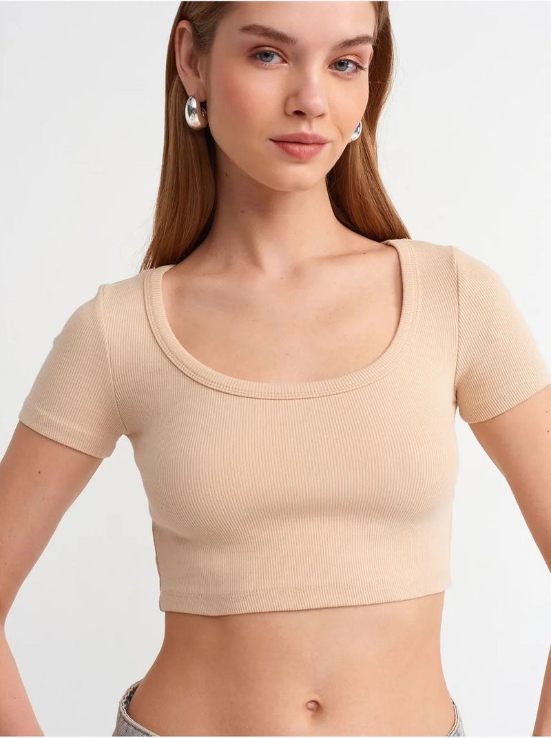 T-shirt crop canelada de mulher dilvin Bege natural - Kiabi