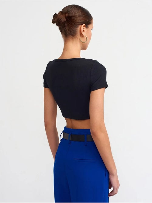 T-shirt crop canelada de mulher dilvin - Kiabi T-shirt crop canelada de mulher dilvin - Kiabi