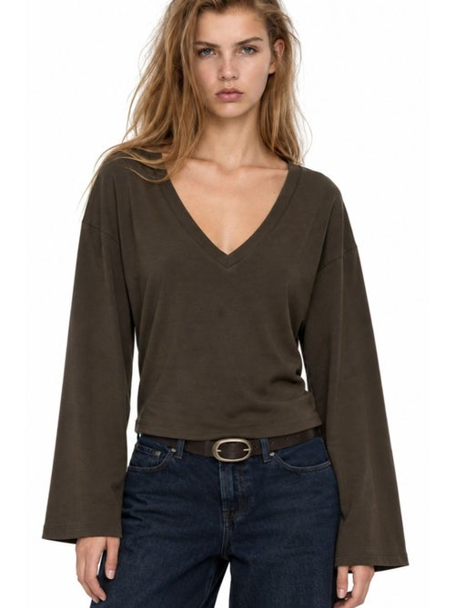 T-shirt crop com decote em v e corte justo busem - Kiabi