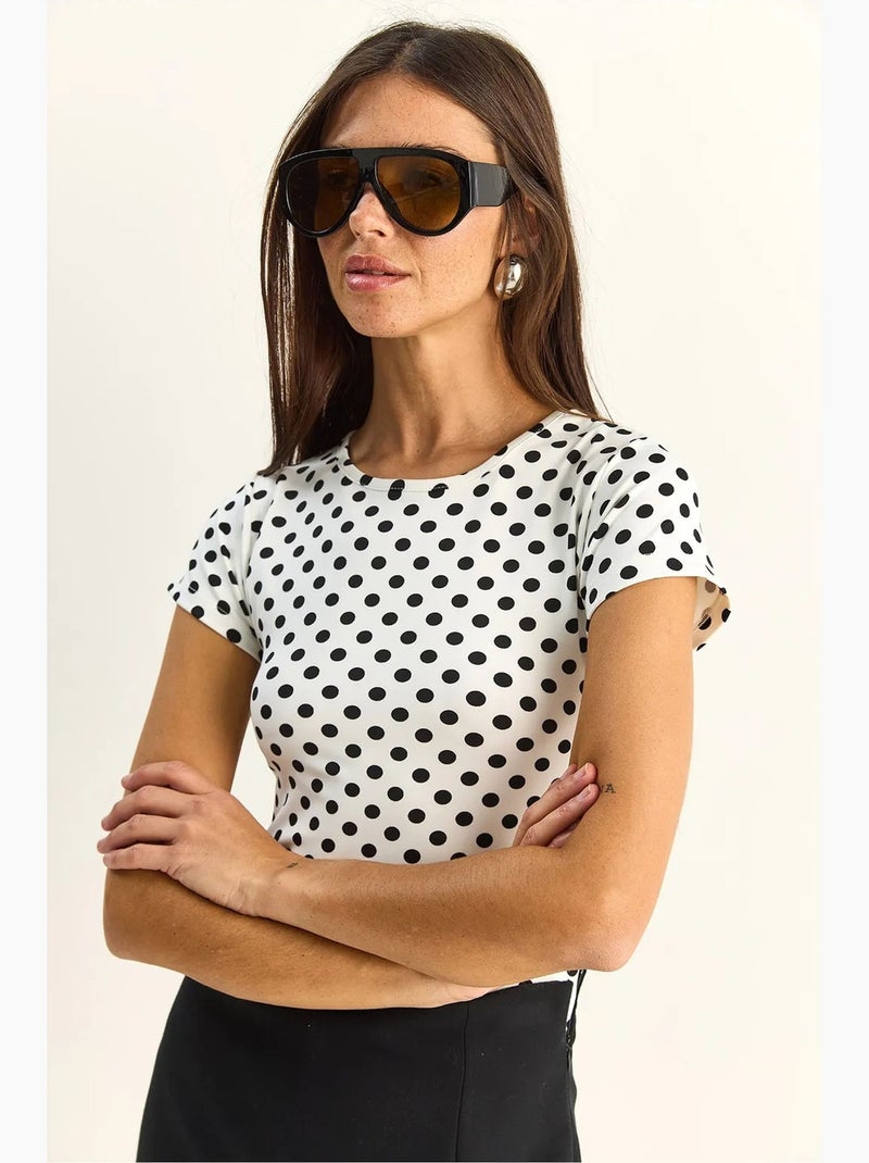 T-shirt crop de bolinhas com decote redondo lucci Branco Preto - Kiabi