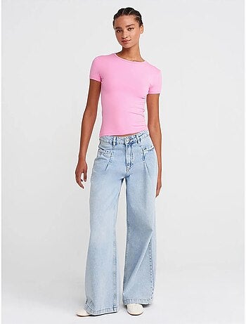 T-shirt crop de mulher slim fit com decote redondo dilvin